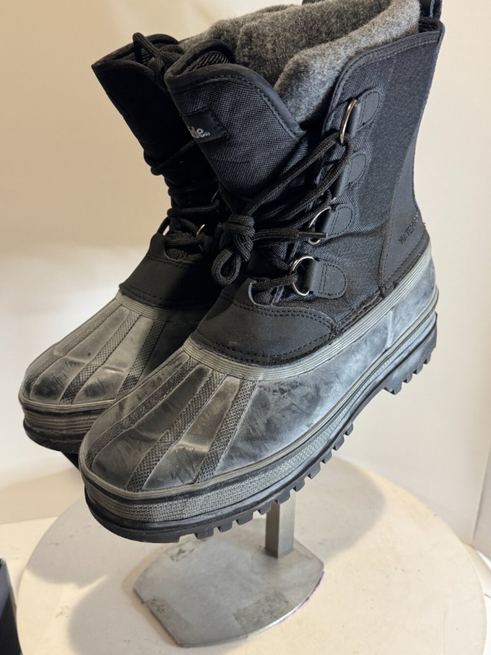 Northside Waterproof Removable Inserts Snow Boots Men's size 7